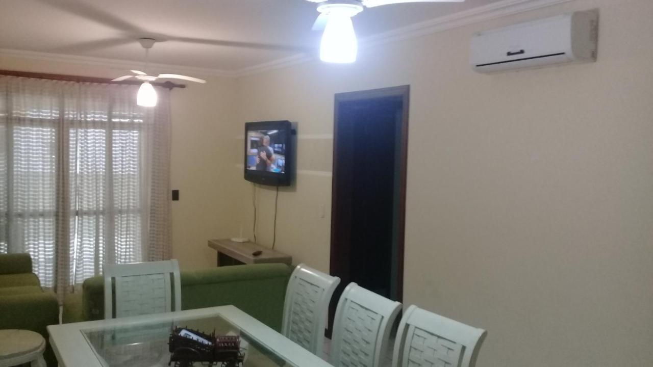 Apartamento De 2 Domitorios E 1 Garagem No Centro De Bombinhas 50 Metros Da Praia Na Avenida Principal Proximo Ao Shopping Punta Blu Екстериор снимка