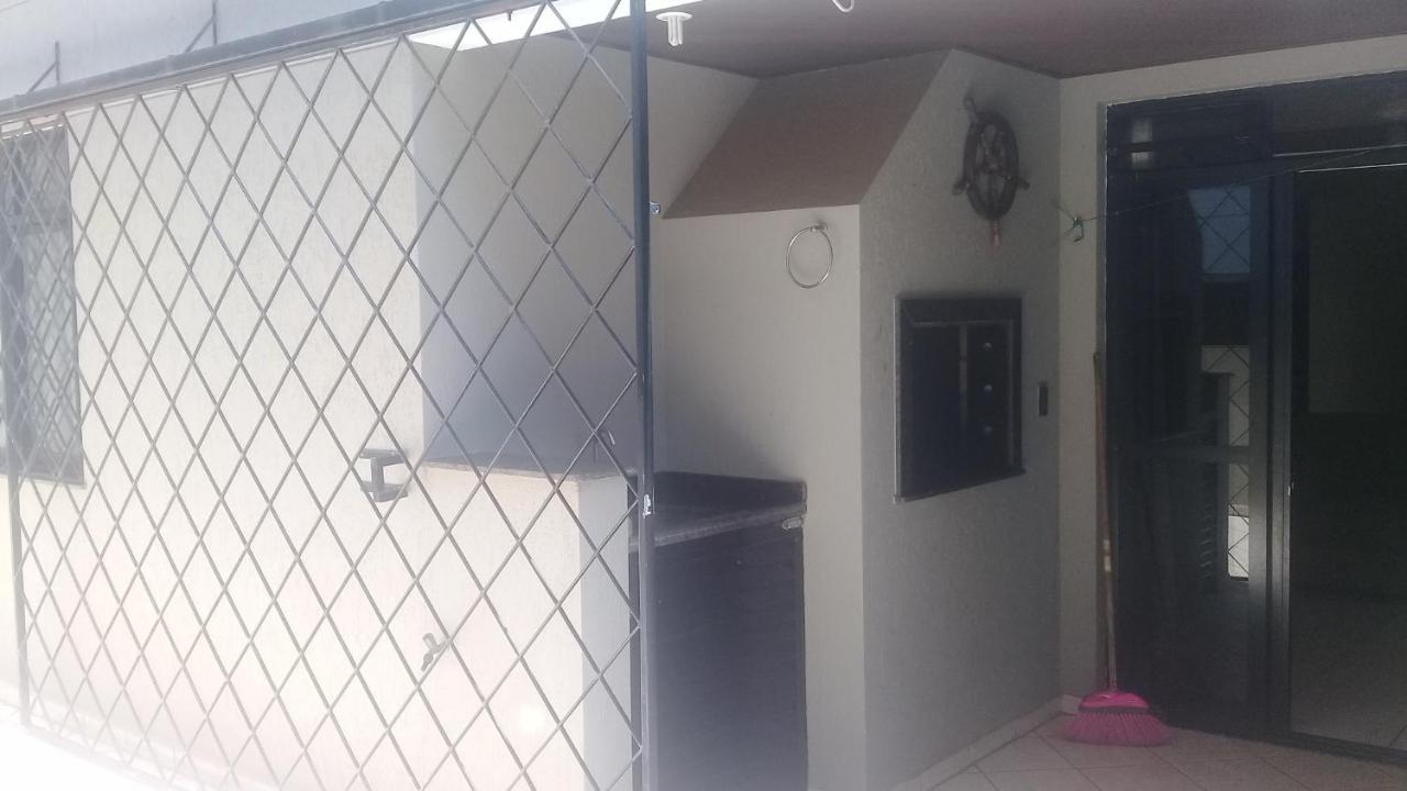 Apartamento De 2 Domitorios E 1 Garagem No Centro De Bombinhas 50 Metros Da Praia Na Avenida Principal Proximo Ao Shopping Punta Blu Екстериор снимка