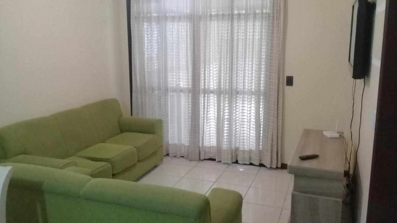 Apartamento De 2 Domitorios E 1 Garagem No Centro De Bombinhas 50 Metros Da Praia Na Avenida Principal Proximo Ao Shopping Punta Blu Екстериор снимка