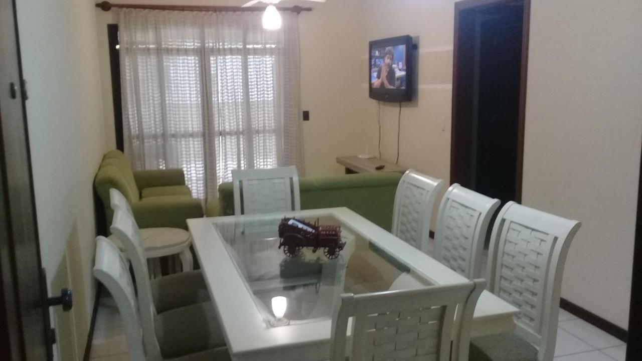 Apartamento De 2 Domitorios E 1 Garagem No Centro De Bombinhas 50 Metros Da Praia Na Avenida Principal Proximo Ao Shopping Punta Blu Екстериор снимка